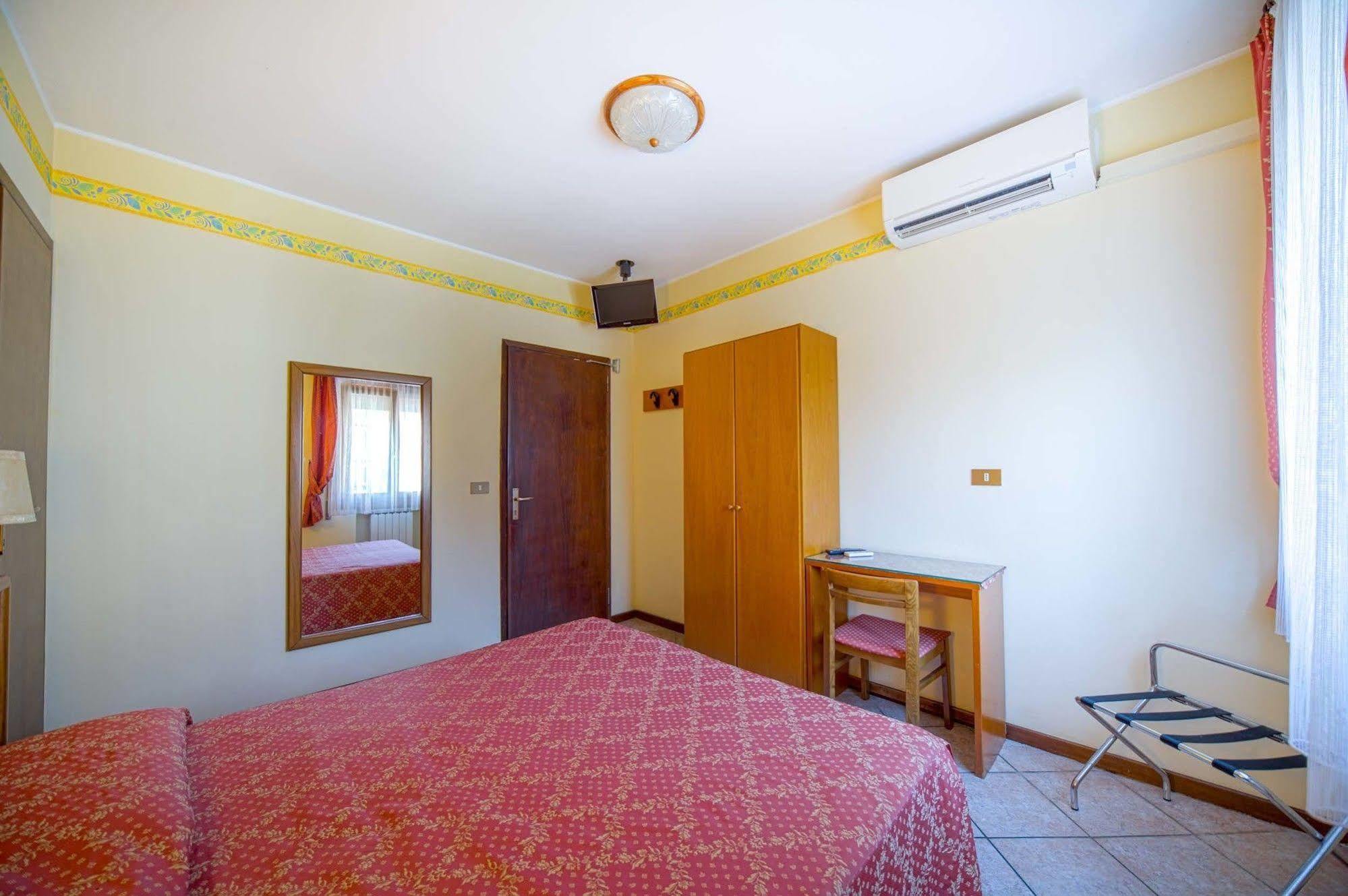 Piave Appartement Mestre Buitenkant foto